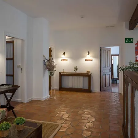 Aguas Del Con Pista De Pádel Casa rural